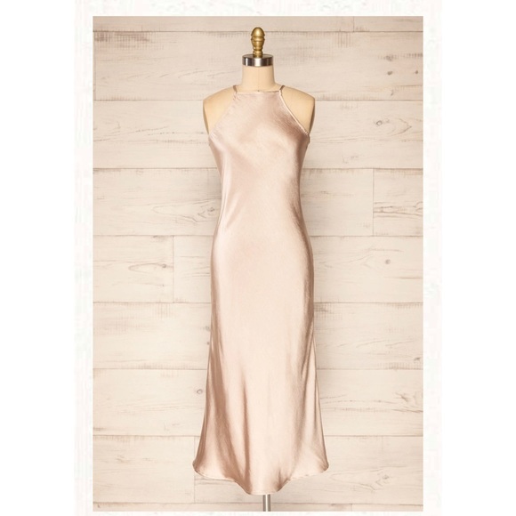 Beige satin halter dress. Never worn. - Picture 4 of 7
